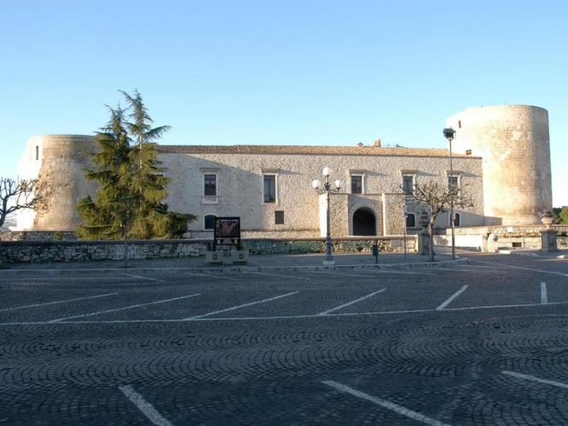 Immagine descrittiva - Immagine descrittiva -