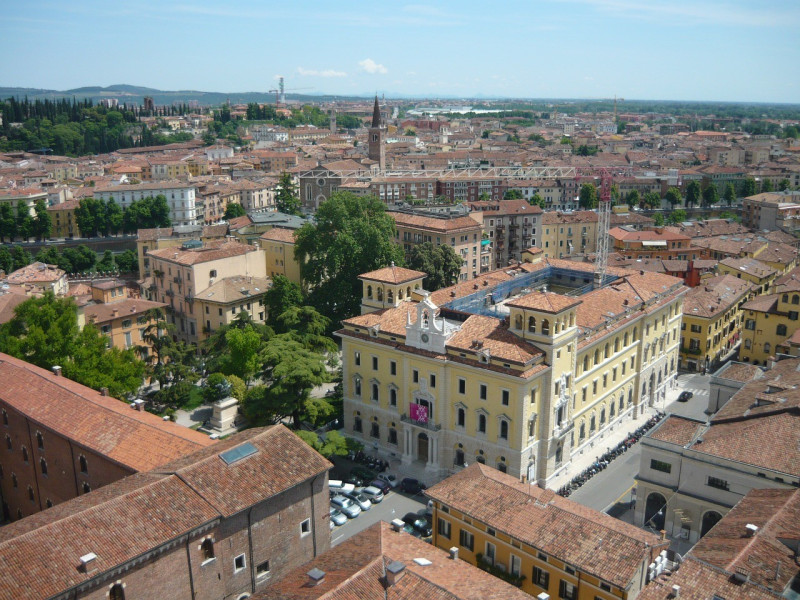 Immagine descrittiva - Immagine descrittiva -