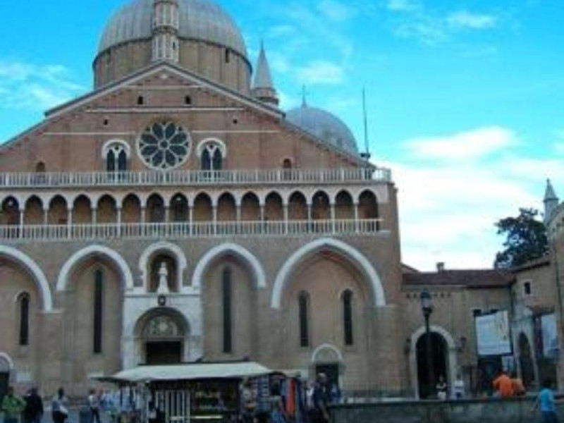Immagine descrittiva - Immagine descrittiva -