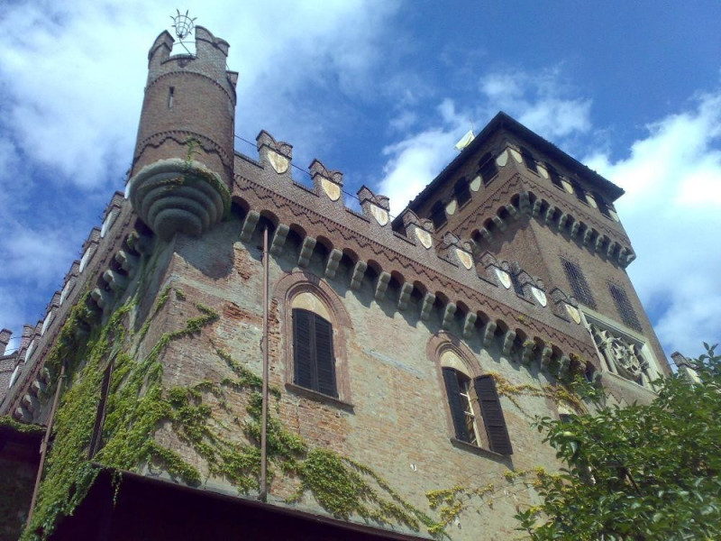 CASTELLO DI MAZZE' E MUSEO DELLA TORTURA