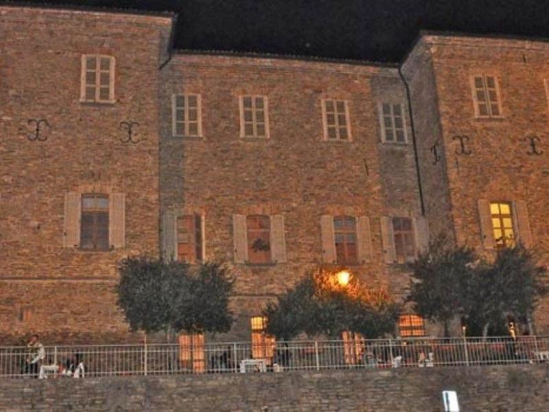 Castello dei Marchesi di Busca Castello dei Marchesi di Busca