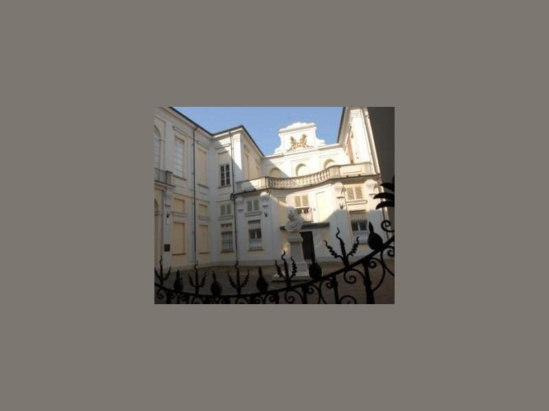 Immagine descrittiva - http://www.astiturismo.it/sites/default/files/styles/presentazioni_percorsi_full/public/palazzo%20alfieri06.JPG?itok=uMnNdfsO Immagine descrittiva - http://www.astiturismo.it/sites/default/files/styles/presentazioni_percorsi_full/public/palazzo%20alfieri06.JPG?itok=uMnNdfsO