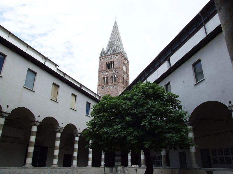 Immagine descrittiva - https://commons.wikimedia.org/wiki/User:Flickr%20upload%20bot Immagine descrittiva - https://commons.wikimedia.org/wiki/User:Flickr%20upload%20bot