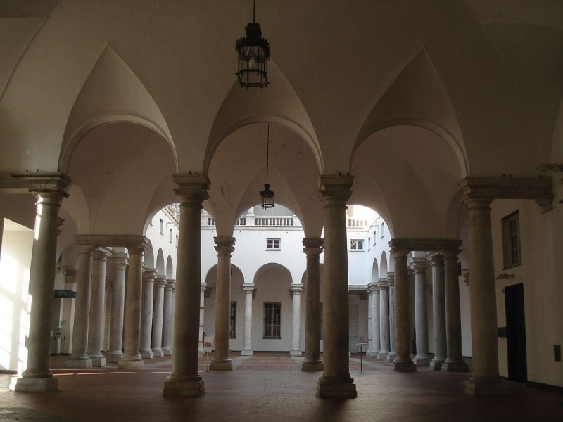 Immagine descrittiva - https://commons.wikimedia.org/wiki/User:Postcrosser Immagine descrittiva - https://commons.wikimedia.org/wiki/User:Postcrosser