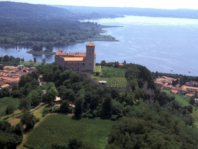 Angera, Museo della Bambola e del Giocattolo Angera, Museo della Bambola e del Giocattolo