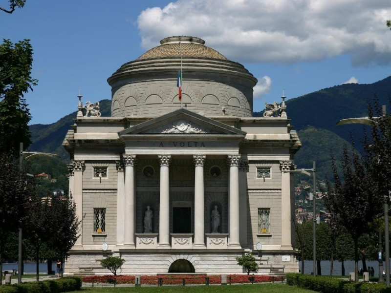 Como, Tempio Voltiano Como, Tempio Voltiano