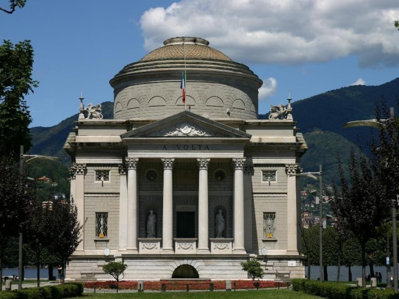 Como, Tempio Voltiano Como, Tempio Voltiano